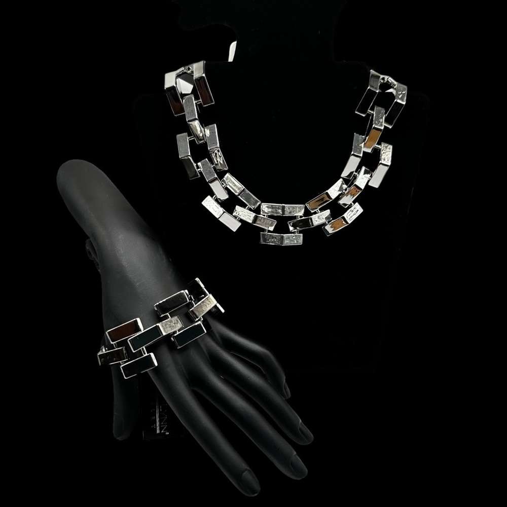 TRACI LYNN FASHION JEWELRY-The Rebel Necklace and bracelet. Very Classy 🤩
